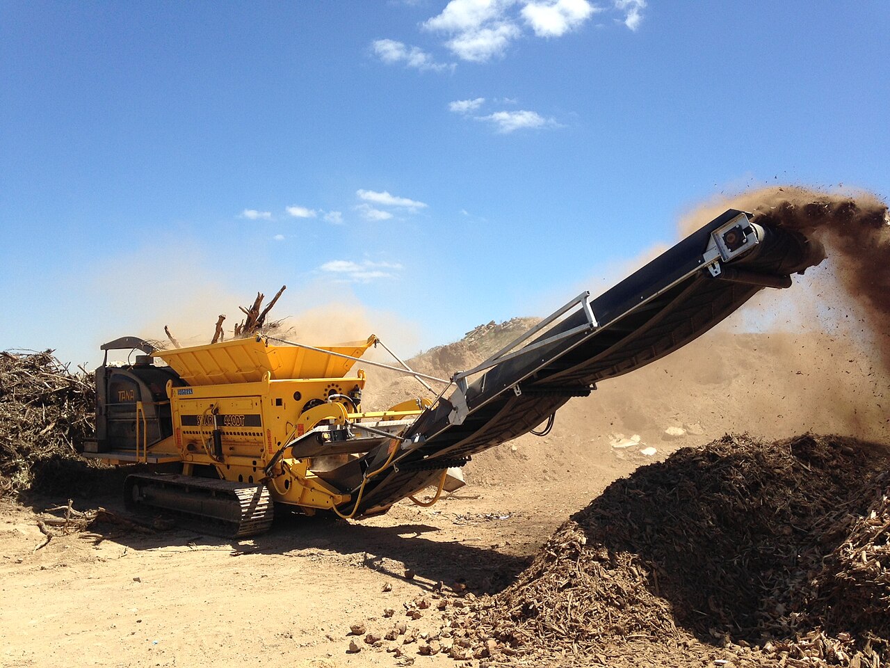 TANA Shark waste shredder